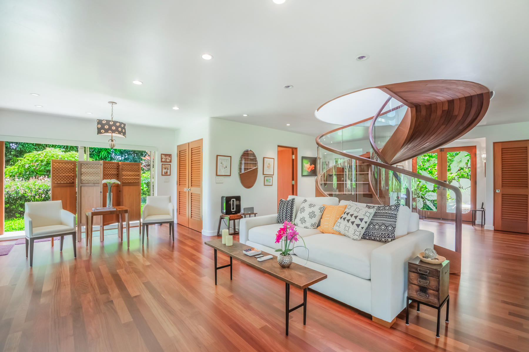 2874 A Kauapea Road Kilauea, HI 96754 - Photo 7 of 30 a living room with furniture and a wooden floor