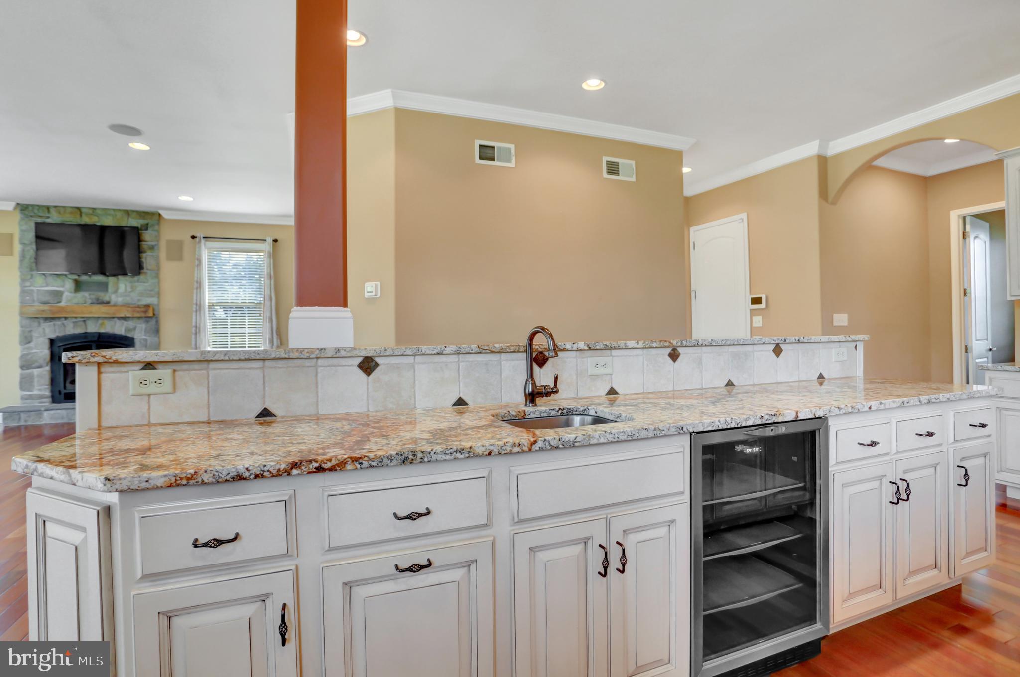 2274 Loop Road Chambersburg, PA 17202 - Photo 16 of 84 kitchen