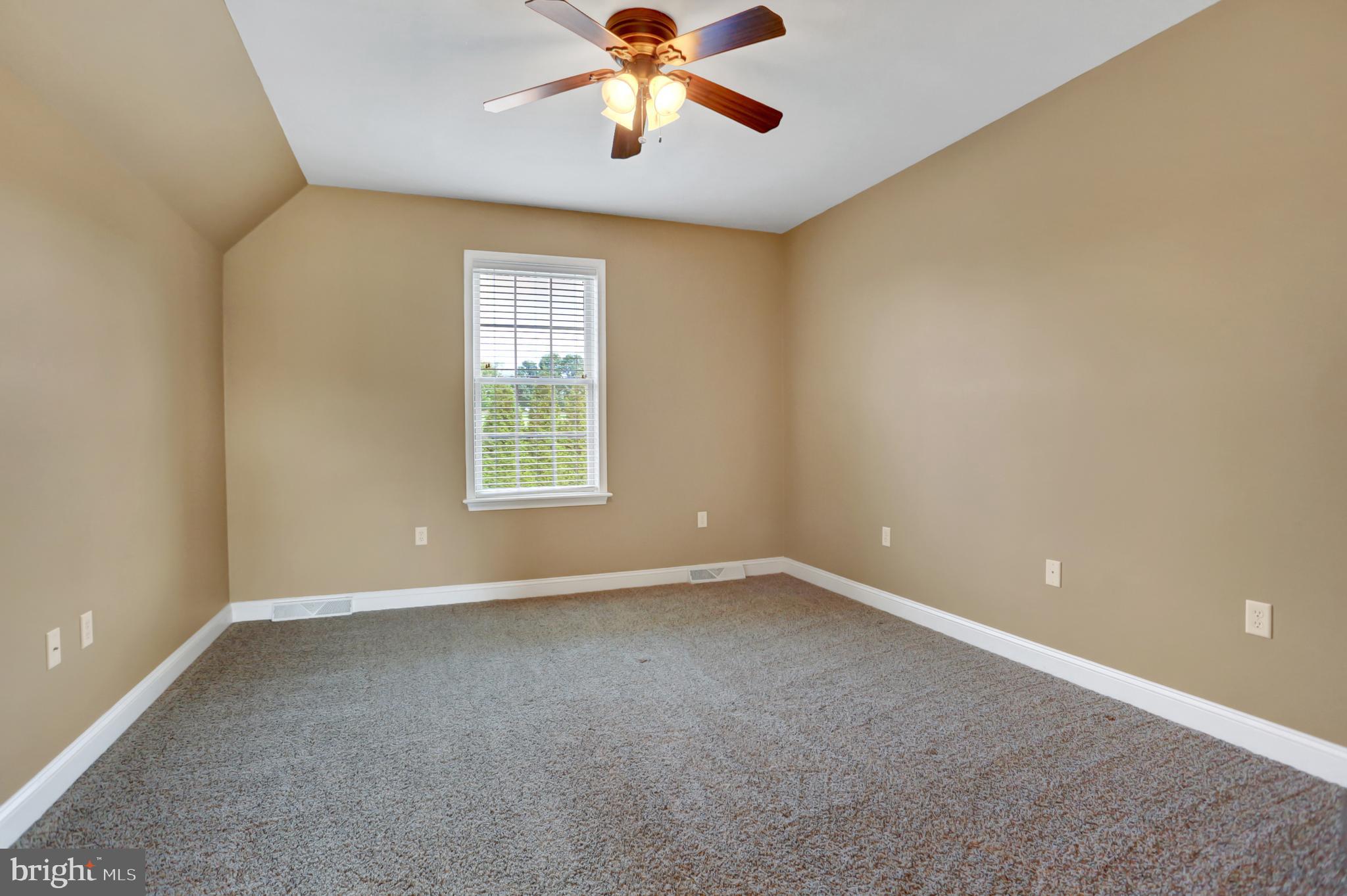 2274 Loop Road Chambersburg, PA 17202 - Photo 48 of 84 2nd floor /2nd primary bedroom