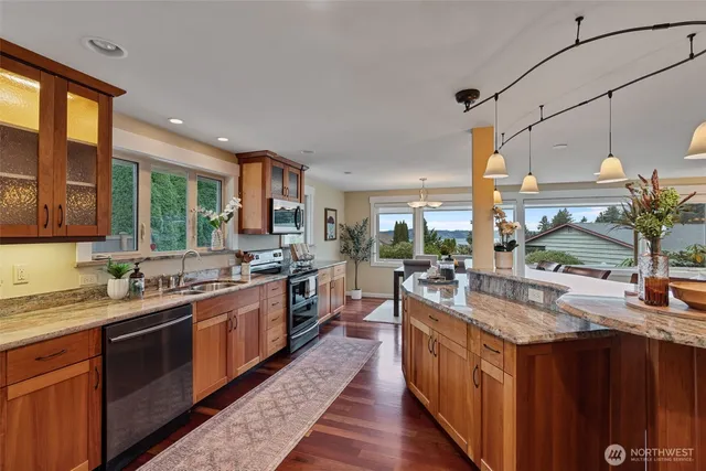 $1,079,000 | 9903 View Street West, University Place, WA 98466
