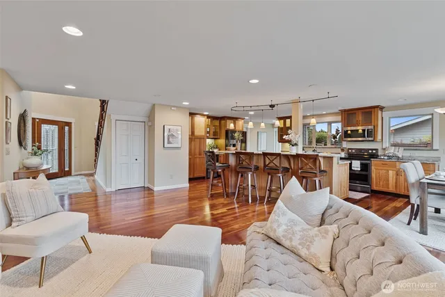 $1,079,000 | 9903 View Street West, University Place, WA 98466