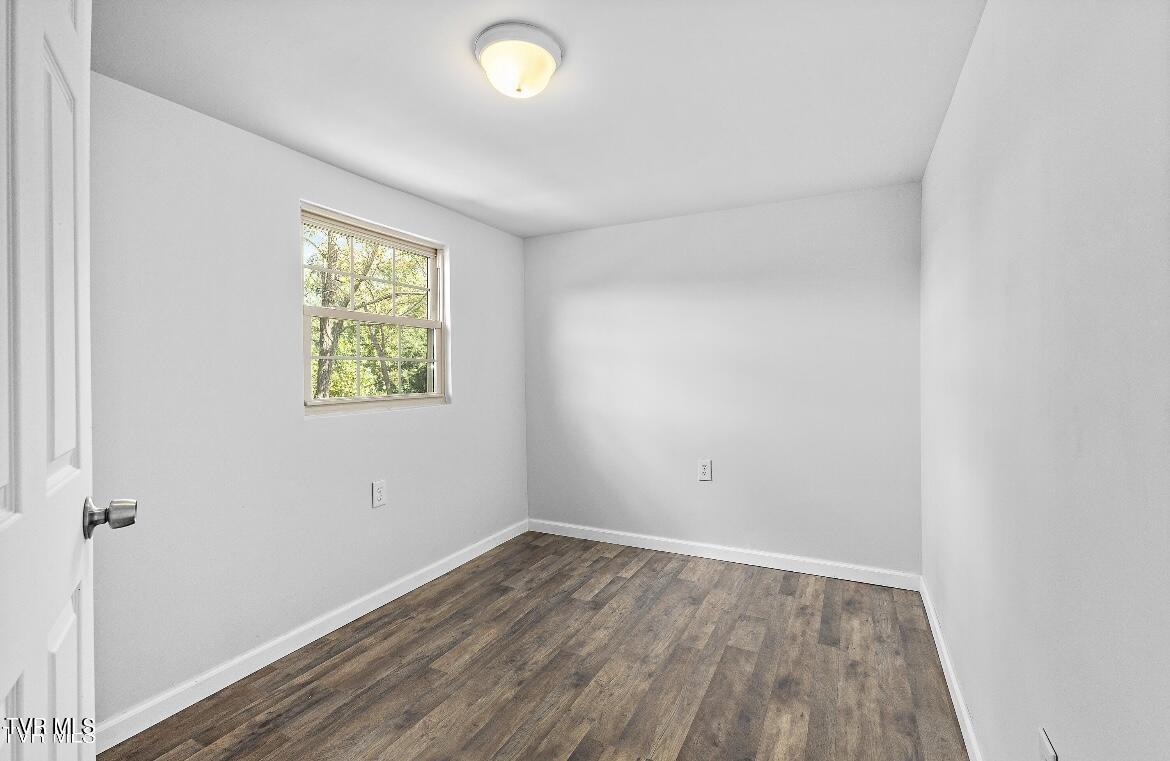 127 Yard Hill Road Elizabethton, TN 37643 - Photo 20 of 28 IMG_7962