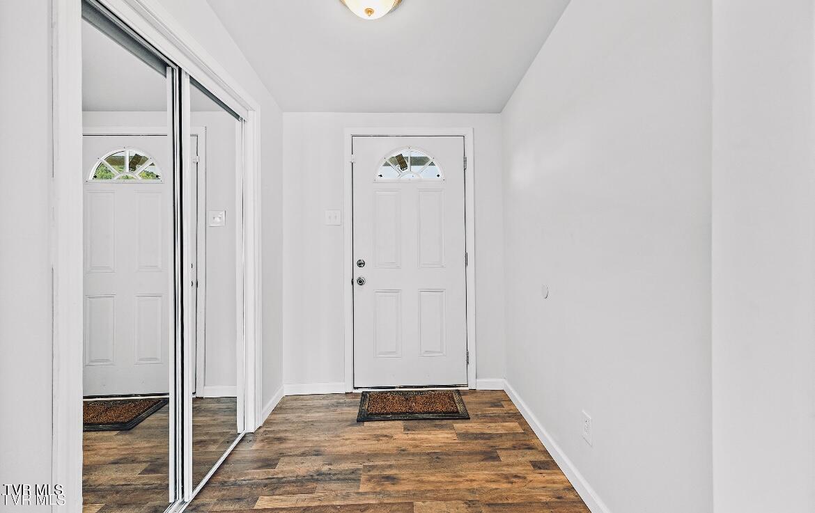 127 Yard Hill Road Elizabethton, TN 37643 - Photo 2 of 28 IMG_7923