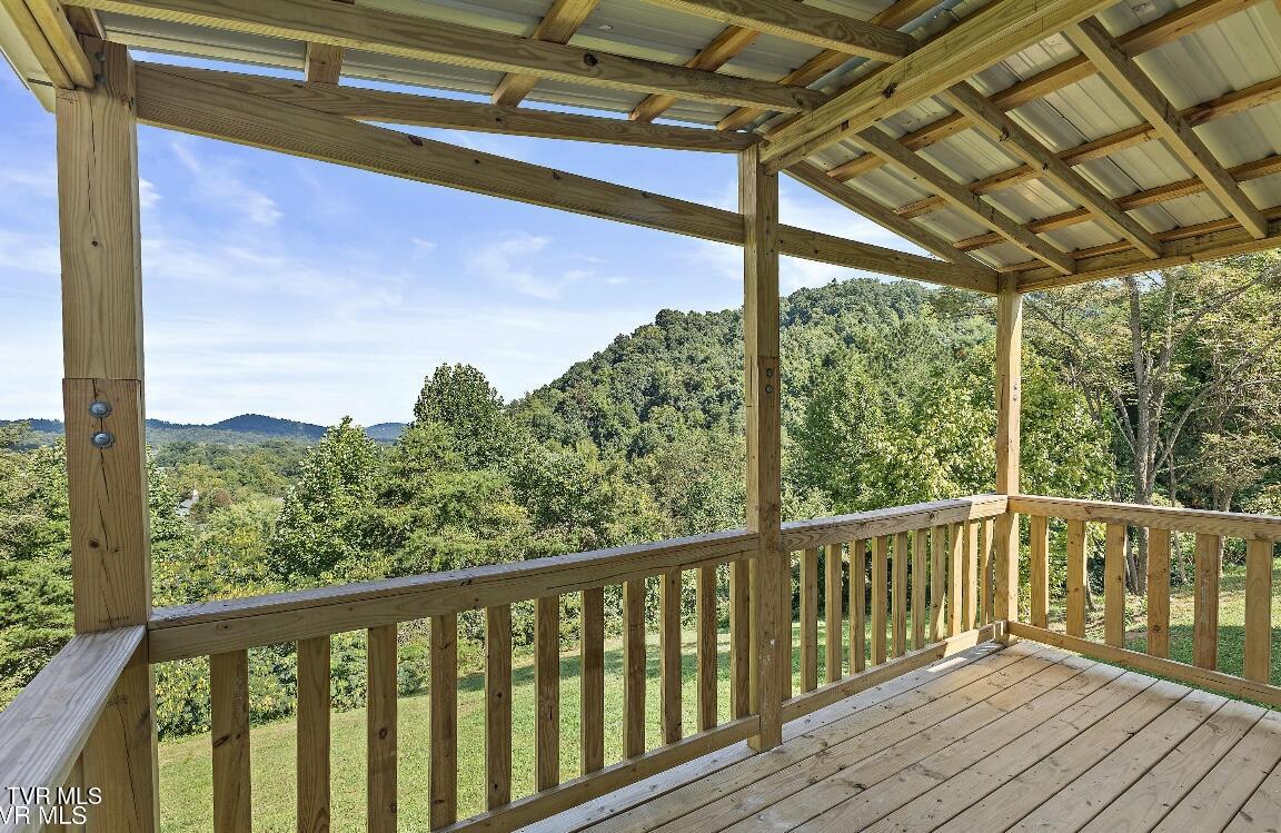 127 Yard Hill Road Elizabethton, TN 37643 - Photo 22 of 28 IMG_7964