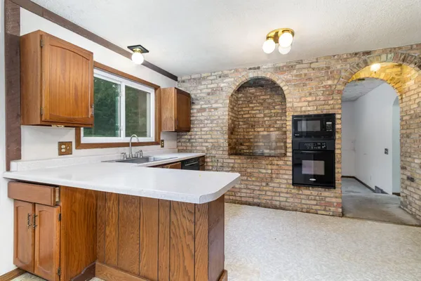 $489,900 | 9340 Pierson Lake Drive, Chaska, MN 55318