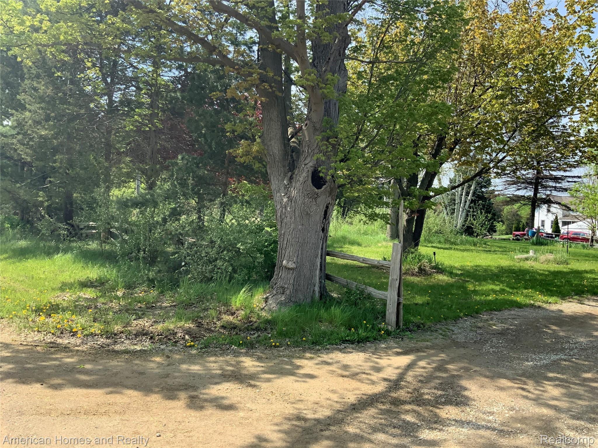 894 Mountview Road Lapeer, MI 48446 - Photo 57 of 58 D56E588B-9007-45C7-83A6-FE80432DA76B.jpeg