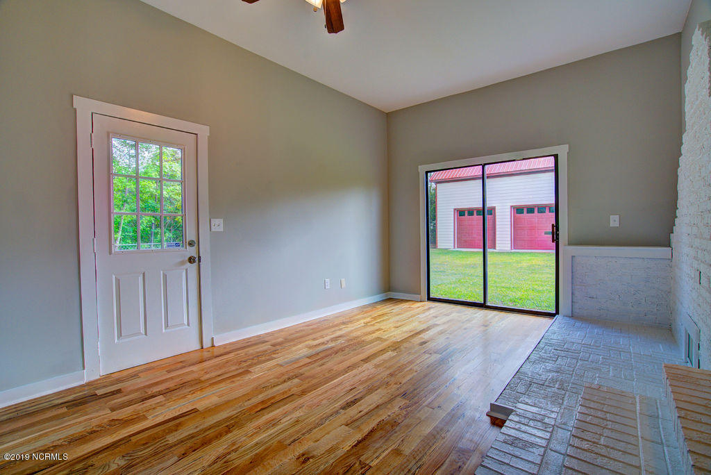 3222 Maco Road Northeast Leland, NC 28451 - Photo 6 of 28 Family_03