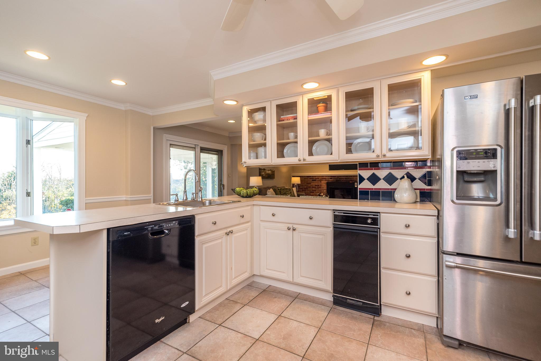 925 Denston Drive Ambler, PA 19002 - Photo 11 of 18