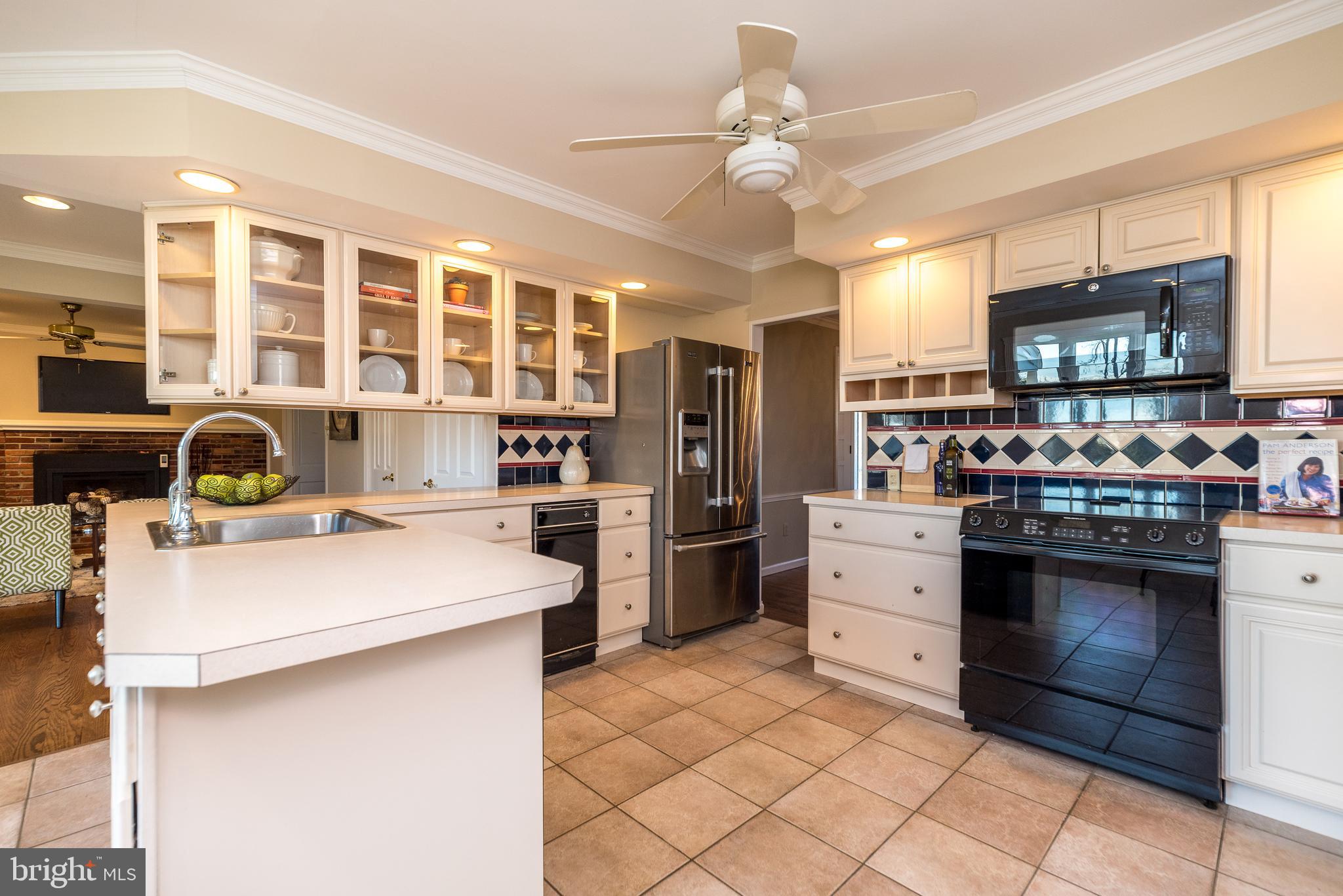 925 Denston Drive Ambler, PA 19002 - Photo 12 of 18