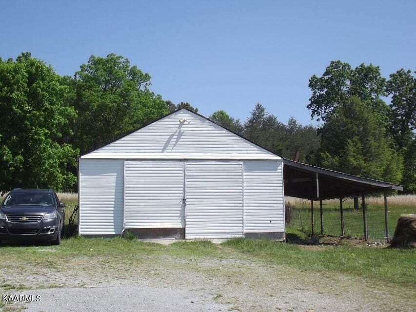 1394 Walt Reed Road Grandview, TN 37337 - Photo 3 of 57 2