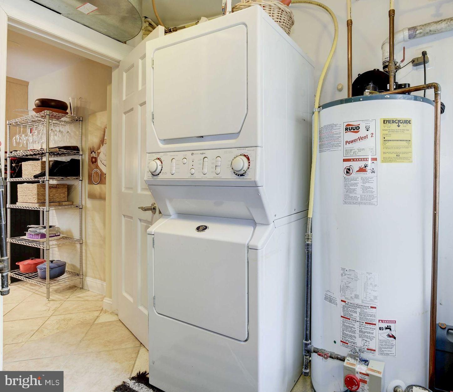 231 10th Street Northeast Washington, DC 20002 - Photo 14 of 17 a utility room with dryer and washer