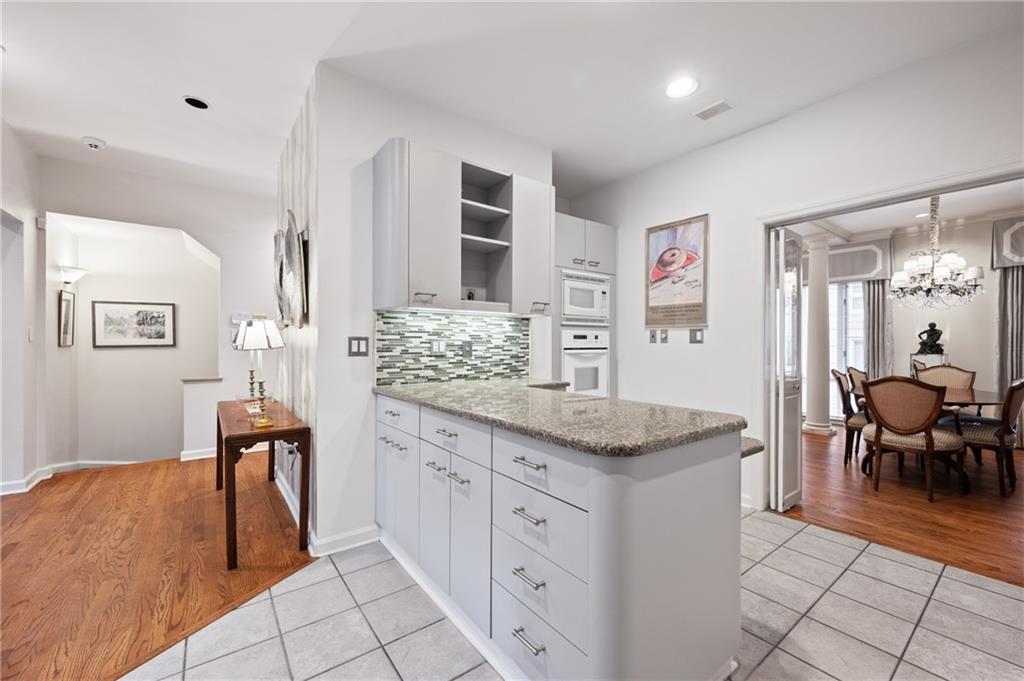 202 North Woodland Road Pittsburgh, PA 15232 - Photo 8 of 24 Gallery Image 8
