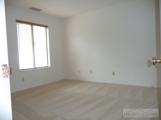 165-5 Meadow Ridge Road, Unit 5 Boone, NC 28607 - Photo 16 of 27 Gallery Image 16