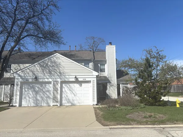 $499,000 | 1414 Pebblecreek Drive, Glenview, IL 60025