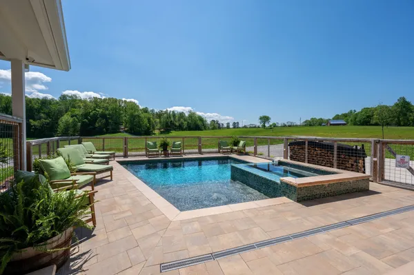 $1,399,900 | 1912 Joppa Road, Walling, TN 38587