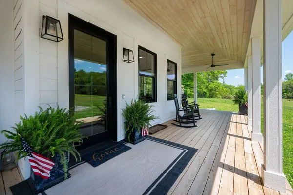 $1,399,900 | 1912 Joppa Road, Walling, TN 38587