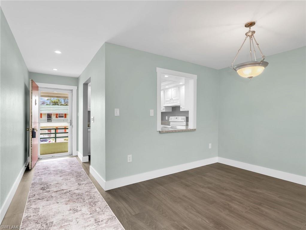 300 Valley Stream Drive, Unit 8A Naples, FL 34113 - Photo 17 of 29
