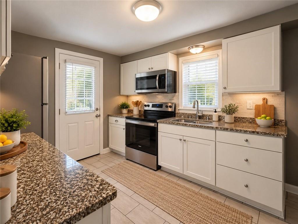 5462 Library Road Bethel Park, PA 15102 - Photo 4 of 29 Gallery Image 4