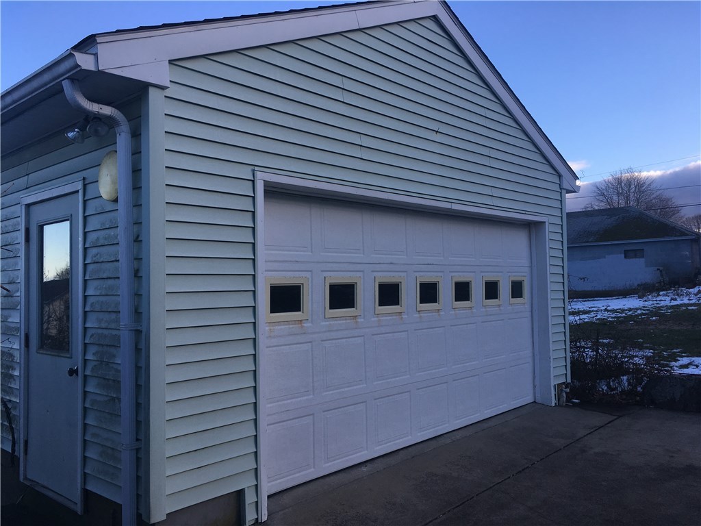 141 Tower Street Westerly, RI 02891 - Photo 5 of 23 Gallery Image 5