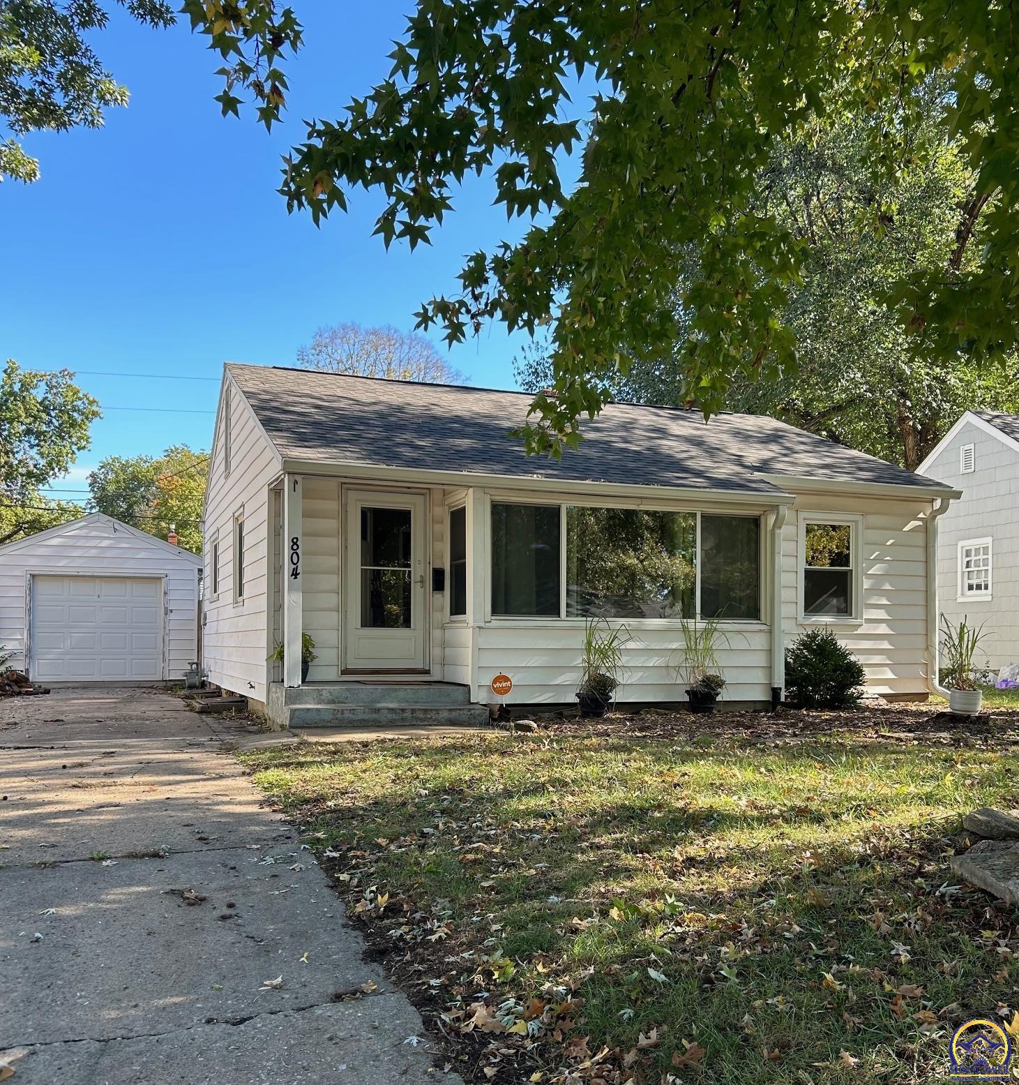 804 Southwest High Avenue Topeka, KS 66606 - Photo 1 of 1