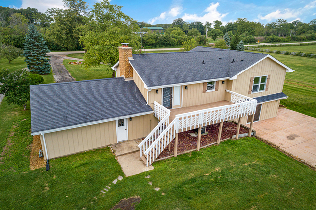 1908 North Menge Road Marengo, IL 60152 - Photo 3 of 33