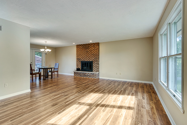 1908 North Menge Road Marengo, IL 60152 - Photo 5 of 33