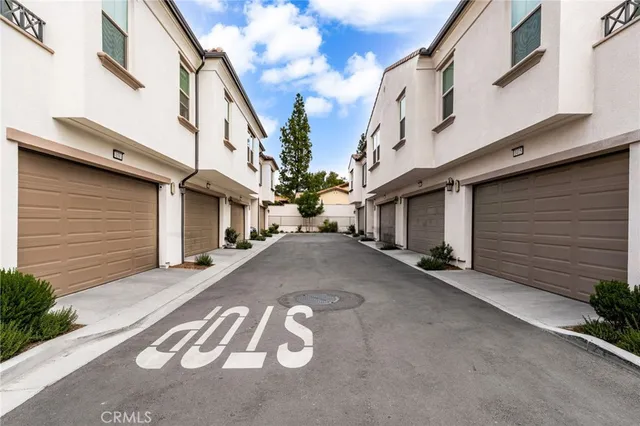 a view of a street with house