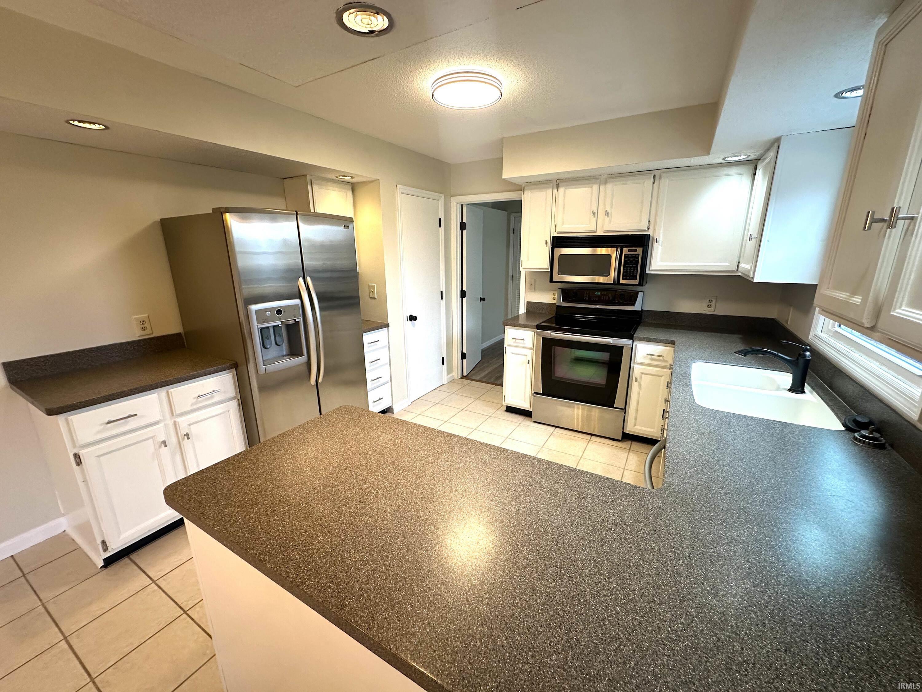 1504 Arrowhead Drive Rochester, IN 46975 - Photo 10 of 35 Gallery Image 10