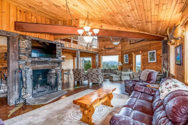 $1,799,000 | 640 Whetstone Lane, Brownington, VT 05860