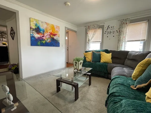 $339,900 | 42 East Main Street, Webster, MA 01570