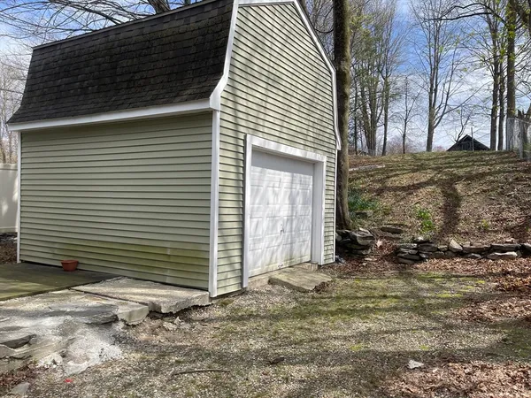 $339,900 | 42 East Main Street, Webster, MA 01570
