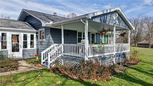 $272,000 | 4414 Cumberland Road Southwest, Sherrodsville, OH 44675