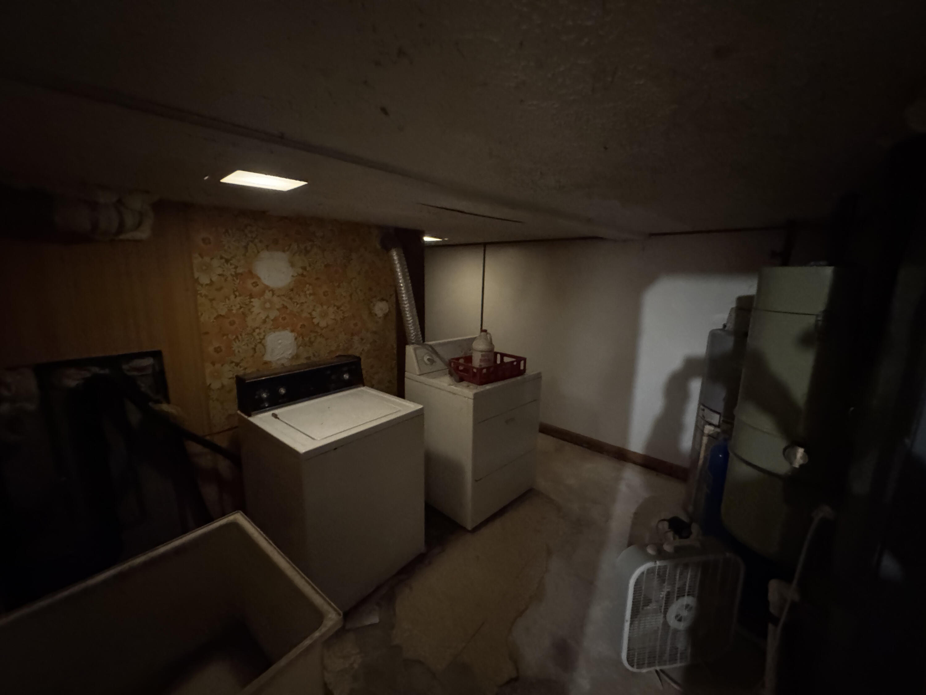 5341 Robinson Tract Road Pulaski, VA 24301 - Photo 19 of 32 a view of a room with gym equipment