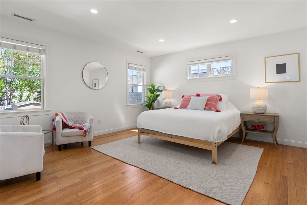 249 Robbins Street, Unit 2 Waltham, MA 02453 - Photo 11 of 34