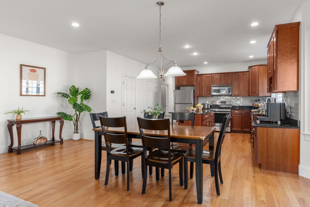 249 Robbins Street, Unit 2 Waltham, MA 02453 - Photo 9 of 34