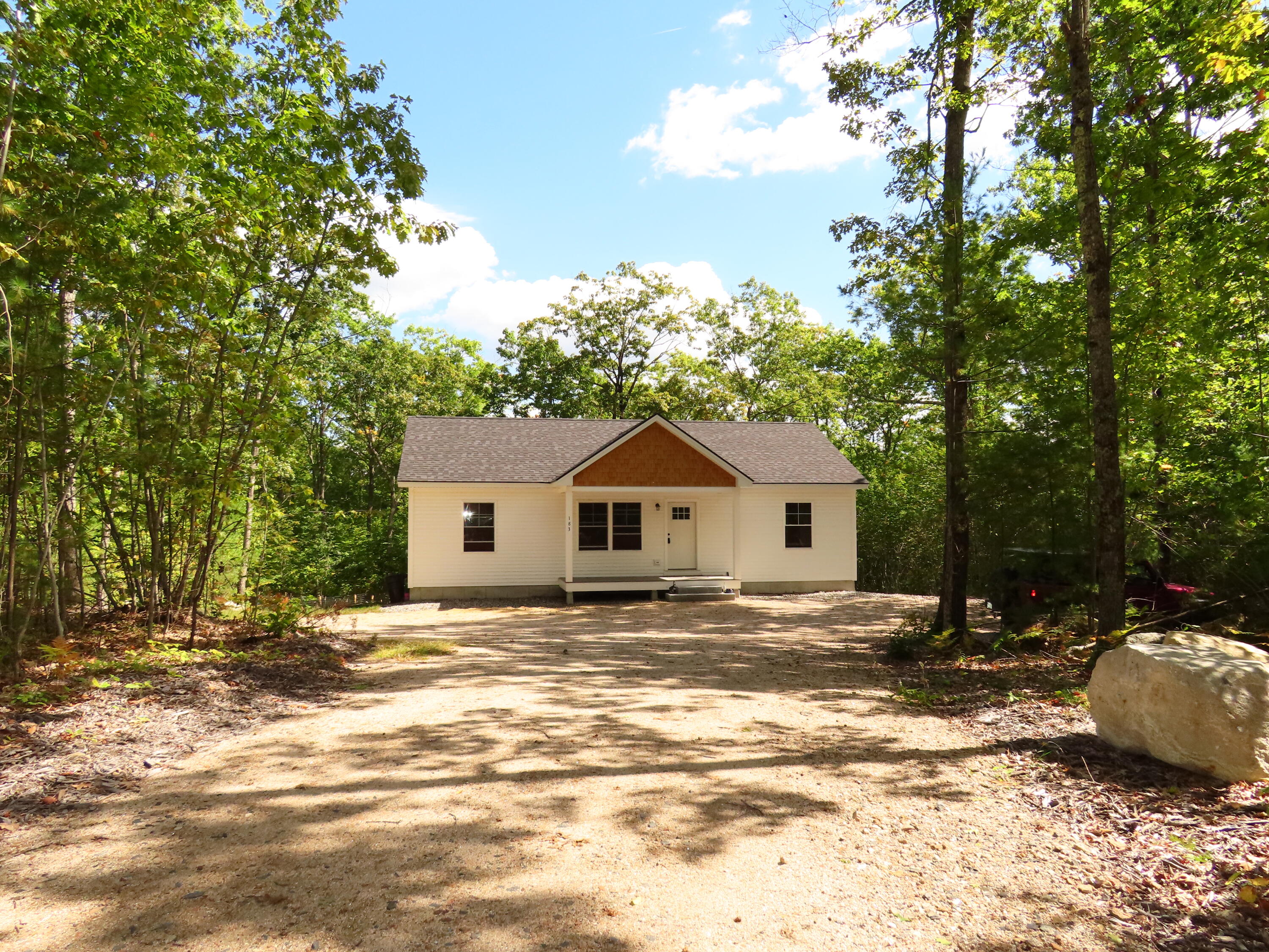 183 Dunton Road Naples, ME 04055 - Photo 2 of 52 uuid=D0E39890-5CCC-4077-9C7E-616390E86A9