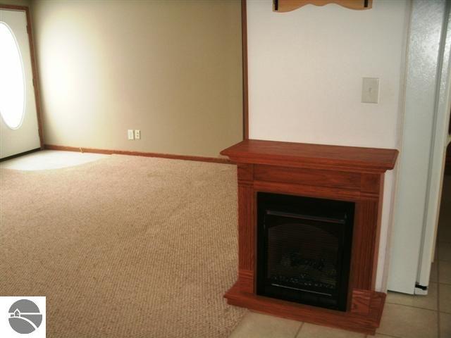 13343 Winters Road Kewadin, MI 49648 - Photo 6 of 21 1741976-5.JPG