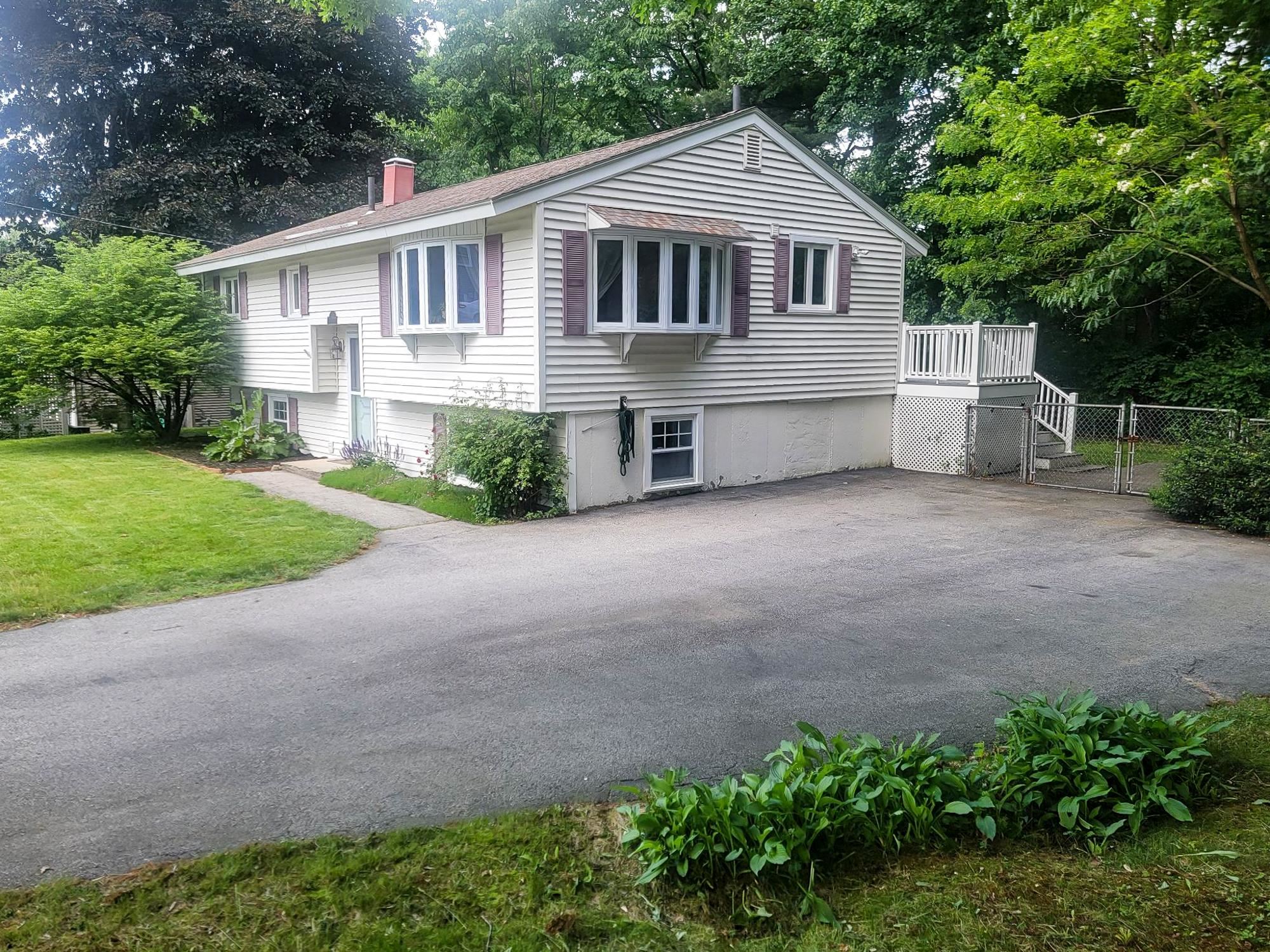 44 Cambridge Road Nashua, NH 03062 - Photo 13 of 25 Gallery Image 13
