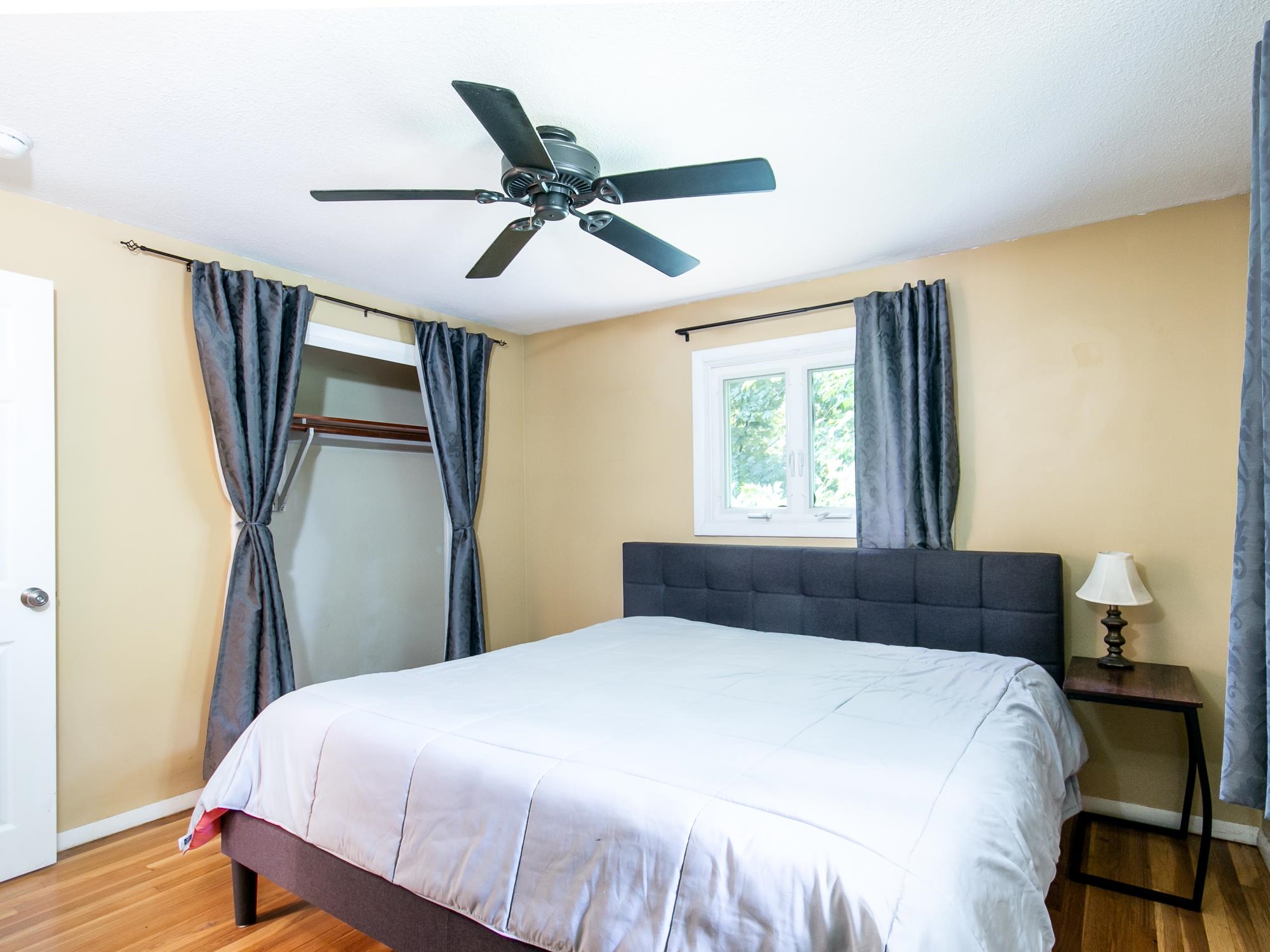 44 Cambridge Road Nashua, NH 03062 - Photo 3 of 25 Gallery Image 3