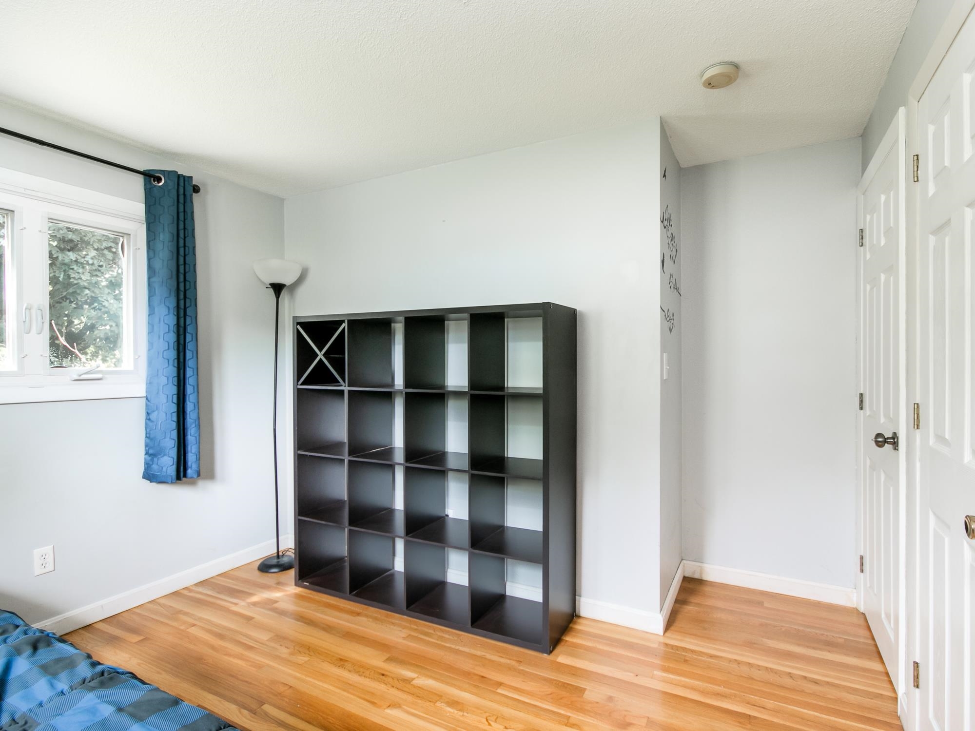 44 Cambridge Road Nashua, NH 03062 - Photo 5 of 25 Gallery Image 5