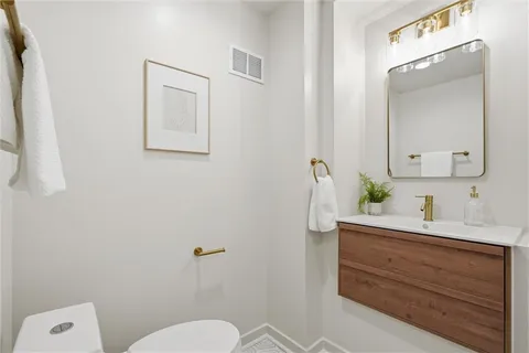 $375,000 | 7619 Terrace Street, Kansas City, MO 64114