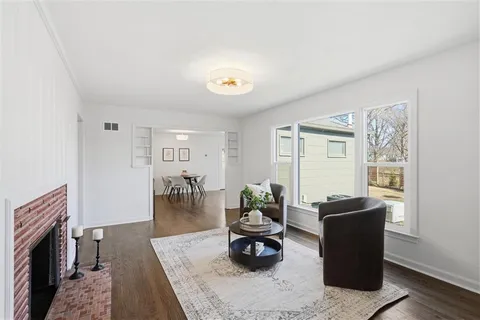 $375,000 | 7619 Terrace Street, Kansas City, MO 64114