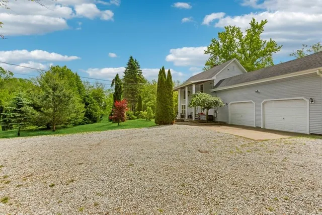 $530,000 | 6460 East Galien Buchanan Road, Buchanan, MI 49107