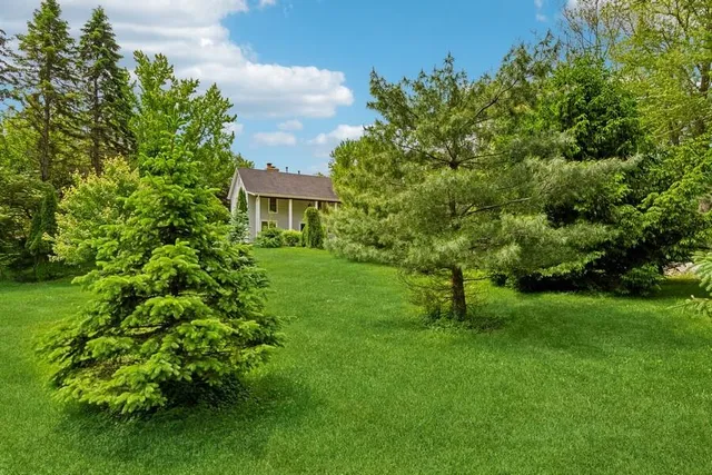 $530,000 | 6460 East Galien Buchanan Road, Buchanan, MI 49107