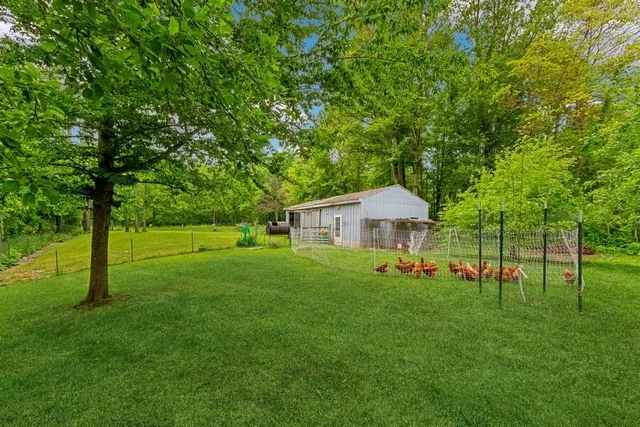 $530,000 | 6460 East Galien Buchanan Road, Buchanan, MI 49107