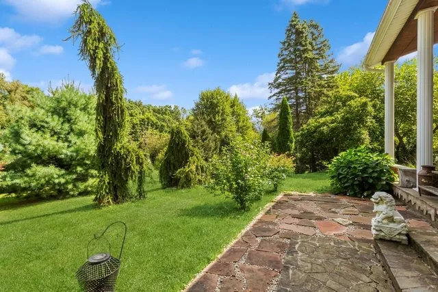 $530,000 | 6460 East Galien Buchanan Road, Buchanan, MI 49107