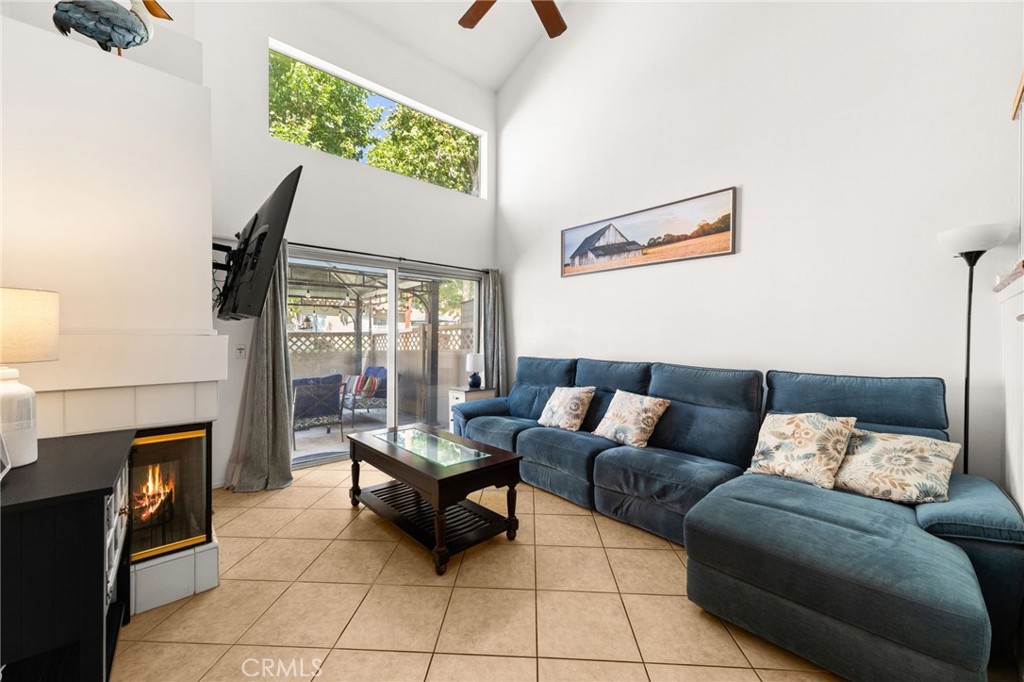 3739 Ave Veracruz Riverside, CA 92503 - Photo 2 of 29