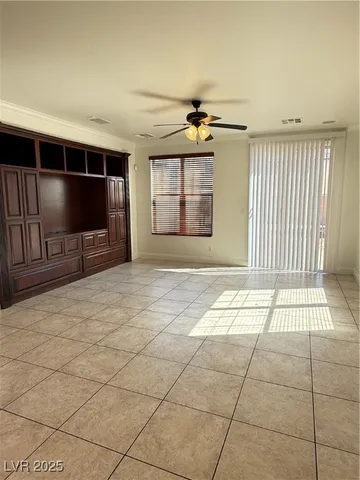 $2,095 | 5866 Bishops Bowl Street, North Las Vegas, NV 89081