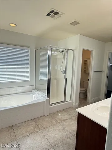 $2,095 | 5866 Bishops Bowl Street, North Las Vegas, NV 89081
