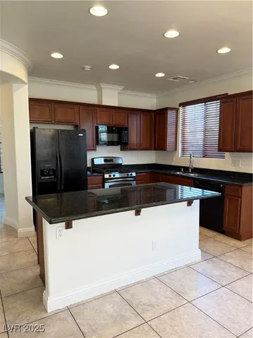 $2,095 | 5866 Bishops Bowl Street, North Las Vegas, NV 89081